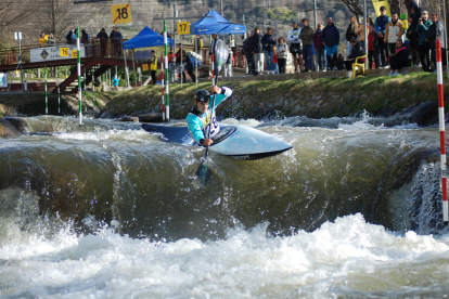 Miquel Travé, durant la final de caiac disputada ahir al Parc del Segre.