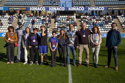 El club homenajeó a la asociación que conciencia del Trastorno del Espectro Alcohólico Fetal.