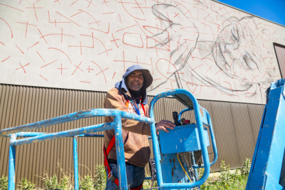 Mural de Sabotaje al Montaje en el edificio Polivalent 2 de la UdL.