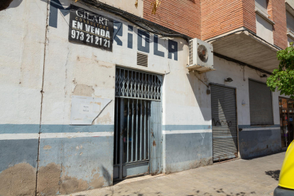 Fachada del antiguo mercado en la calle Venus.