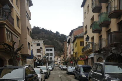 Un dels carrers del Pont de Suert on s’actuarà.