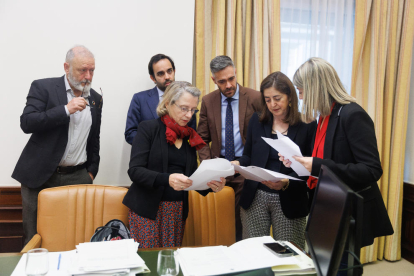 Miembros de la Comisión de Justicia del Congreso de los Diputados reunidos ayer.