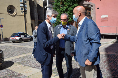 El conseller de Salut, l’alcalde de la Seu d’Urgell i el ministre de Salut d’Andorra.