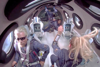 Richard Branson a bordo de la SpaceShip Two Unity.