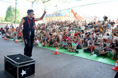 Els francesos Têtes de Mules van obrir el foc del festival dijous a la nit amb ‘Parasite Circus’.