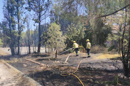 Els Bombers apaguen 3 focs a Lleida i Camarasa en plena alerta per incendis forestals