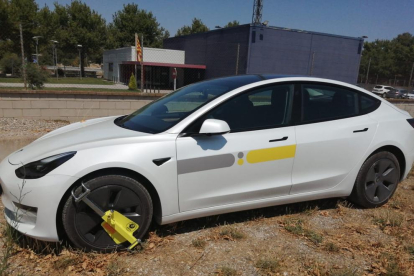 El taxi va ser immobilitzat pels Mossos d’Esquadra.