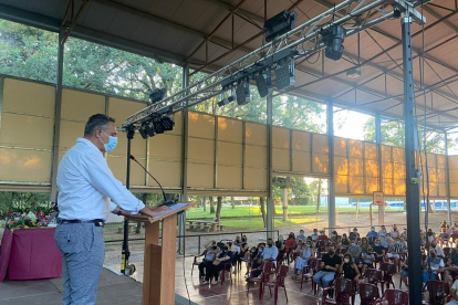 El president del Col·legi de Metges a Lleida, Ramon Mur, va obrir ahir les festes de Raimat.