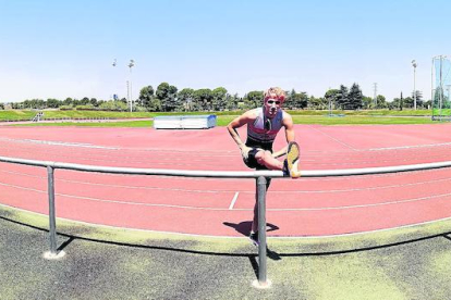 Bernat Erta, el pasado miércoles en las pistas municipales de atletismo de Les Basses en el que fue su último entrenamiento en Lleida antes de partir hacia Tokio.