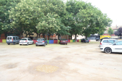 Imagen del parking de la plaza del Molí de Sant Anastasi.