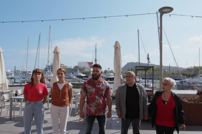 El televisivo cocinero Marc Ribas, con algunos concursantes.