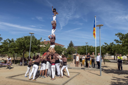 Bellpuig. Vecinos de todas las edades quisieron formar parte de los actos festivos en Bellpuig con motivo de la Diada.