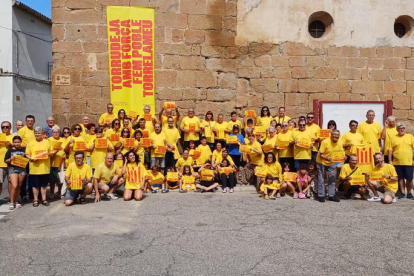 Bellpuig. Vecinos de todas las edades quisieron formar parte de los actos festivos en Bellpuig con motivo de la Diada.