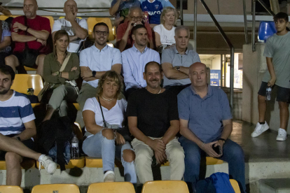 Los jugadores del Lleida celebran en el vestuario el pase de ronda y el buen momento por el que atraviesa el equipo.