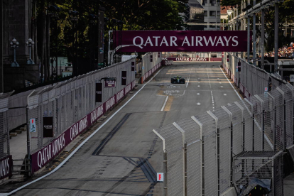 Carlos Sainz aconsegueix la pole a Singapur