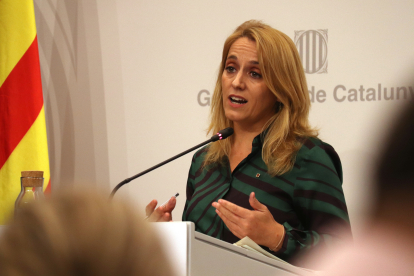 La consellera d’Economia i Hisenda, Natàlia Mas Guix, en roda de premsa els resultats de la balança fiscal de Catalunya amb el sector públic de l’Estat.