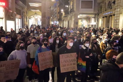 Concentració de març del 2021 per condemnar els casos d’abusos a l’Aula.