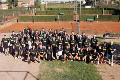 Mig centenar de jugadors en la sisena edició del torneig solidari Aremi del CT Lleida