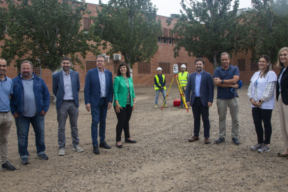 Visita institucional ahir a l’inici de les obres de remodelació i ampliació del CAP.