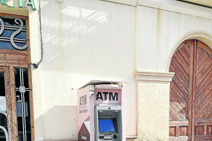 El caixer automàtic que s’ha instal·lat a Castellnou.