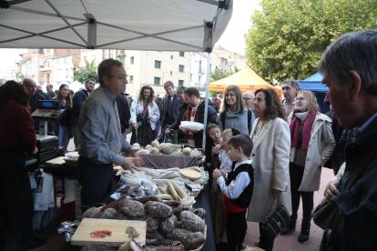 La Fira del Codony va comptar amb uns 90 expositors.