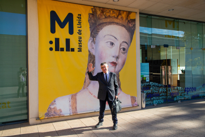 Josep Giralt va sortir ahir del Museu de Lleida per última vegada com a director de la pinacoteca.