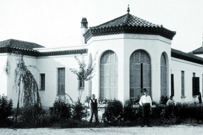 els primers. Foto dels primers alumnes de l’escola dels Torms el 1918.