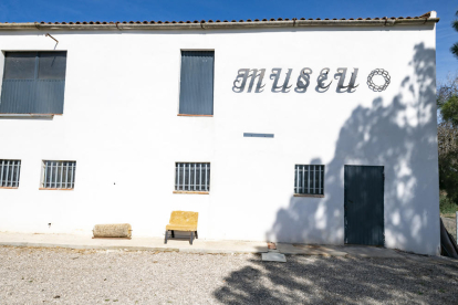 El museu de la pagesia es troba poc abans d'arribar a Montgai, a peu de carretera