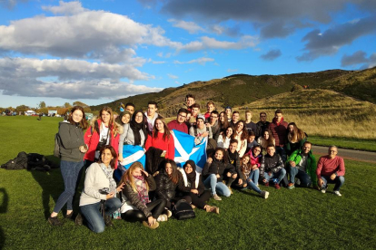 Els alumnes de Batxillerat durant la visita a Escòcia.