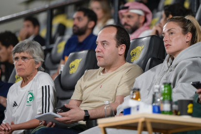 Lluís Cortés i Alèxia Putellas, ahir a l’Aràbia Saudita.