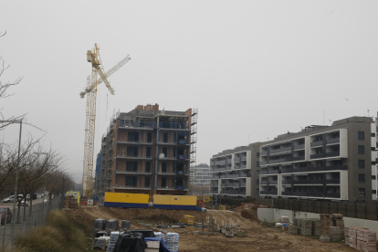 Construcció d’alguns blocs d’habitatges a la zona d’expansió de Copa d’Or.