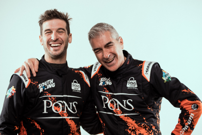 Jaume Betriu i Eduard Pons, en una imatge promocional abans de disputar l’últim Dakar.