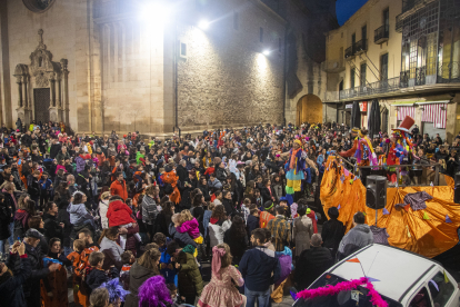 Desenes de nens i nenes van participar ahir en la XL Marató de l’Ou al barri de Cappont.