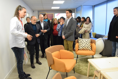 El conseller Carles Campuzano va inaugurar ahir el centre provisional Barnahus a la Seu d’Urgell.