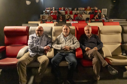 Juan Ferrer, Javier Espada i Juan Cal, ahir abans de la projecció.