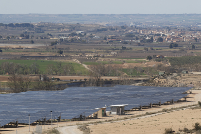 La central solar de Mas Roig, al municipi de Castelldans, espera connexió a la xarxa.