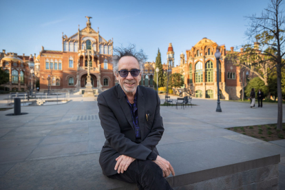 El cineasta Tim Burton, de turista a Barcelona abans d'estrenar exposició