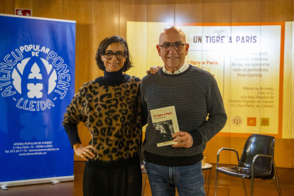 Cristina Rivas i Pere Gaviria, ahir a l’Ateneu Popular de Ponent.