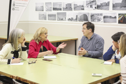 Edils de Junts, amb l’entitat veïnal de Joc de la Bola.