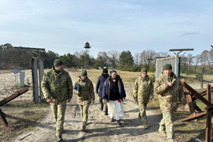 Sor Lucía Caram, en una visita humanitària a Ucraïna.