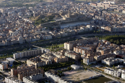 Imatge d’arxiu d’una vista aèria de Lleida ciutat.