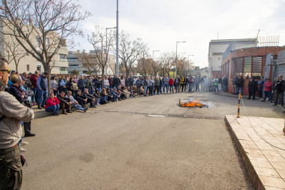 Imatge d’una protesta de funcionaris davant de la presó de Lleida.