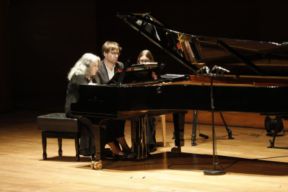 La prestigiosa pianista Martha Argerich toca a l'Auditori de Lleida