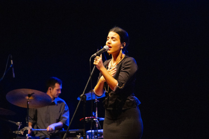 La cantant Júlia Colom, a l'Espai Orfeó