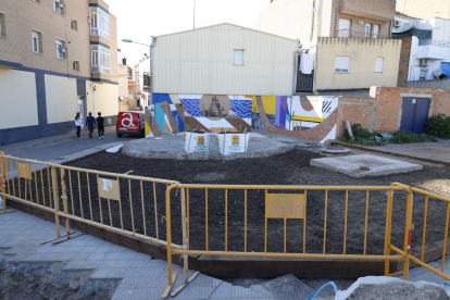 Urbanització de l’antic dipòsit d’aigua, a la plaça Magrana.