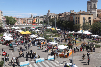 El Barri Vell de Girona recupera l'ambient de la festa