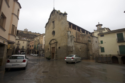 Una vista ahir de Santa Maria de la plaça de Sanaüja.