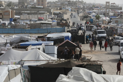 Palestins desplaçats per la guerra a Gaza a la ciutat de Rafah.