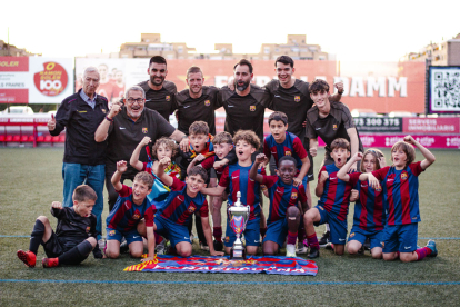 Un dels dos equips del FC Barcelona que ahir es van proclamar campions de la Copa Atlas Energia. 