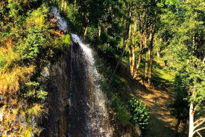 Es construirà un accés a la cascada al costat del Balcó dels Ossos.